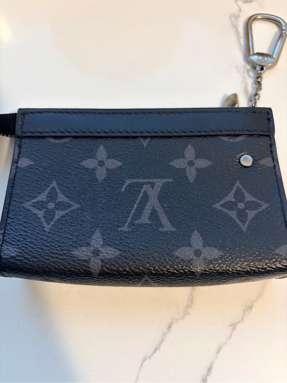 Louis Vuitton Black Monogram Card Case with Metal Clip - Picture 2 of 5